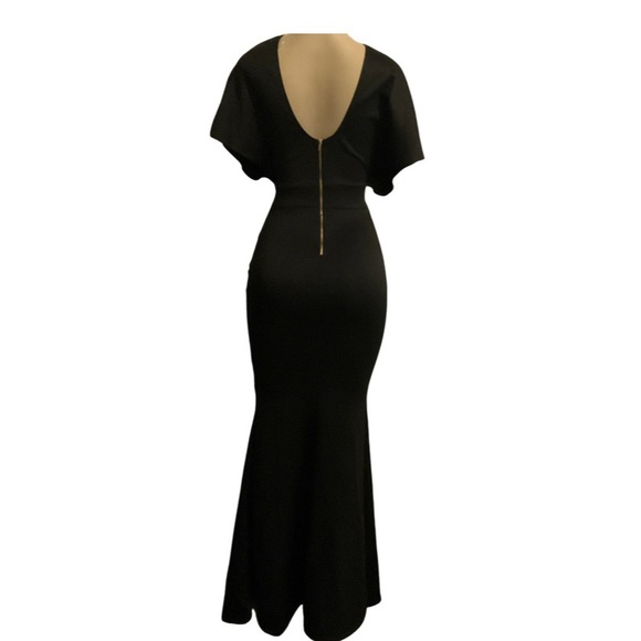 Black Zip-up V-neck/Off shoulder Crossover Mermaid Gown - Picture 2 of 7